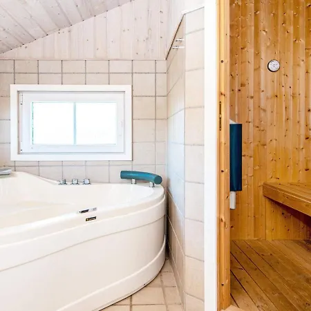 6 Person Holiday In Hemmet